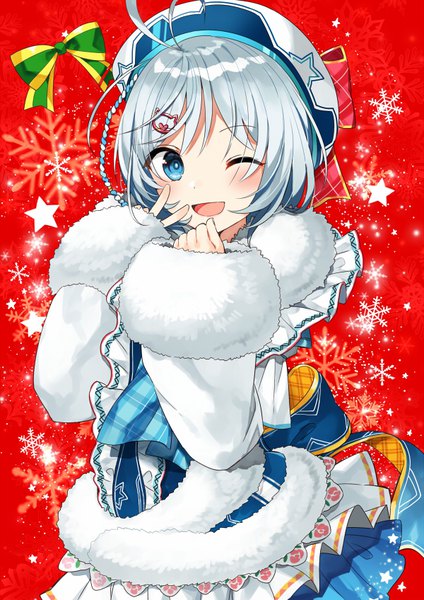 Anime picture 600x848 with virtual youtuber .live dennou shoujo siro yon (letter) single tall image looking at viewer blush fringe short hair open mouth blue eyes smile silver hair ahoge one eye closed wink fur trim sleeves past wrists christmas