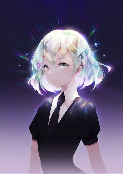 Anime picture 707x1000 with houseki no kuni diamond (houseki no kuni) vienri single tall image looking at viewer fringe short hair simple background smile hair between eyes silver hair upper body sparkle puffy sleeves gradient background silver eyes androgynous necktie
