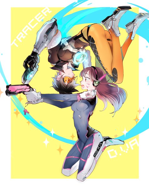 Аниме картинка 1000x1260 с overwatch blizzard entertainment d.va (overwatch) tracer (overwatch) shell (pixiv) длинные волосы высокое изображение чёлка короткие волосы грудь открытый рот улыбка каштановые волосы несколько девушек держать карие глаза всё тело согнутое колено (колени) попка профиль