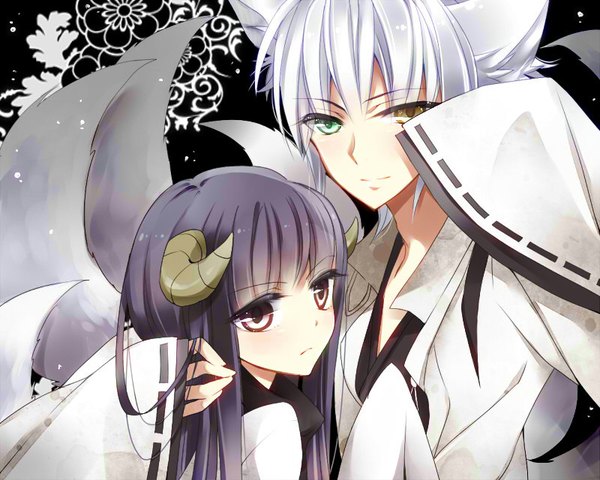 Anime picture 800x640 with inu x boku ss david production shirakiin ririchiyo miketsukami soushi ayumaru (art of life) long hair looking at viewer fringe short hair red eyes animal ears silver hair purple hair tail long sleeves traditional clothes japanese clothes animal tail horn (horns) light smile