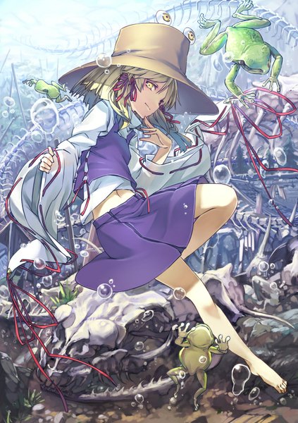 Anime picture 595x842 with touhou moriya suwako benitama single tall image looking at viewer short hair blonde hair yellow eyes payot profile barefoot wide sleeves bare belly skeleton girl skirt navel ribbon (ribbons) hair ribbon