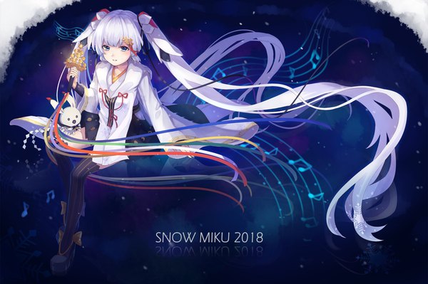 イラスト 2000x1333 と ボーカロイド 初音ミク 雪ミク ラビット・ユキネ 雪ミク2018 rysus ソロ カメラ目線 赤面 前髪 highres 青い目 ツインテール 銀髪 全身 very long hair parted lips wide sleeves character names floating hair