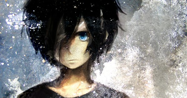 Anime picture 1380x724 with mari (milkuro-cat) single looking at viewer fringe short hair blue eyes black hair wide image hair over one eye boy