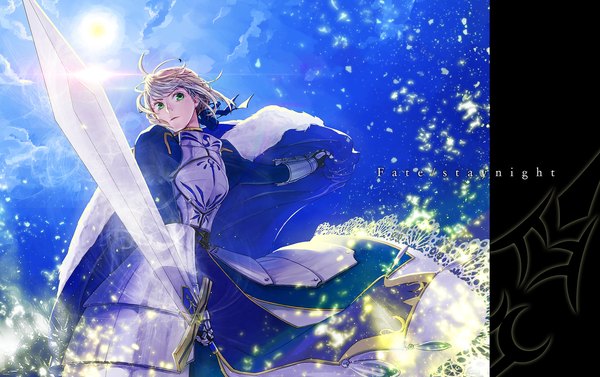 Anime picture 1800x1131 with fate (series) fate/stay night type-moon artoria pendragon (all) saber lianjing single long hair highres blonde hair standing holding green eyes looking away sky cloud (clouds) wind sunlight from below sunbeam