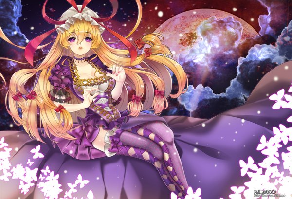 Anime picture 1758x1200 with touhou yakumo yukari primcoco (jooarose) single long hair looking at viewer highres blonde hair purple eyes girl thighhighs dress bow ribbon (ribbons) hair bow insect butterfly moon bonnet
