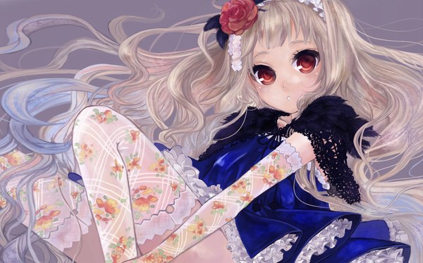 Anime picture 2000x1244 with original pisuke long hair highres blonde hair red eyes wide image hair flower girl thighhighs hair ornament
