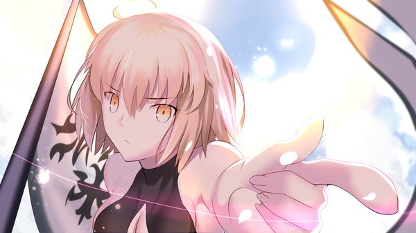 Anime picture 1920x1080 with fate (series) fate/grand order jeanne d'arc (fate) (all) jeanne d'arc alter (fate) besmiled single looking at viewer fringe highres short hair blonde hair hair between eyes wide image yellow eyes sky ahoge upper body sunlight outstretched arm :<
