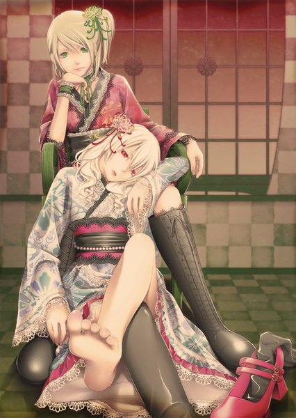 Anime picture 1076x1517 with original g broadbill long hair tall image short hair blonde hair red eyes sitting multiple girls green eyes white hair traditional clothes japanese clothes barefoot arm support soles lacing checkered floor checkered albino