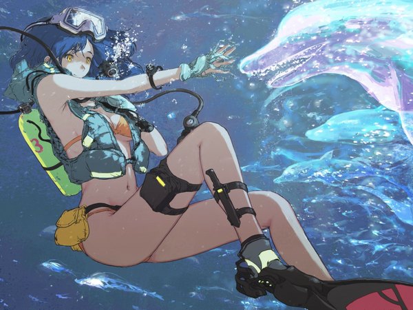 Anime-Bild 1693x1270 mit original ymr long hair light erotic smile bare shoulders yellow eyes blue hair looking away bare belly outstretched arm underwater girl gloves swimsuit animal bikini bag bubble (bubbles) knife