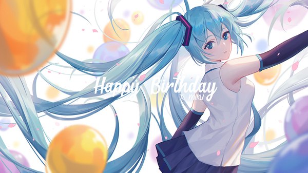 Anime picture 1400x787 with vocaloid hatsune miku panpanmeiyou hp single looking at viewer fringe hair between eyes wide image twintails very long hair aqua eyes aqua hair happy birthday girl detached sleeves balloon