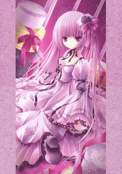 イラスト 2470x3500 と てぃんくる ソロ 長髪 長身像 highres ピンク髪 ピンク目 loli 女の子 ドレス ギフト