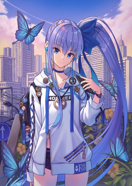 Anime picture 1500x2118 with fate (series) fate/grand order fate/extra fate/extra ccc meltryllis (fate) hoodier single tall image looking at viewer blue eyes standing holding sky purple hair cloud (clouds) outdoors very long hair nail polish head tilt fingernails