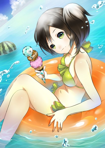 Anime-Bild 1748x2471 mit original tate (donnguriumai) single long hair tall image looking at viewer blush highres light erotic black hair bare shoulders green eyes sky cleavage cloud (clouds) ponytail light smile bare legs bare belly dutch angle