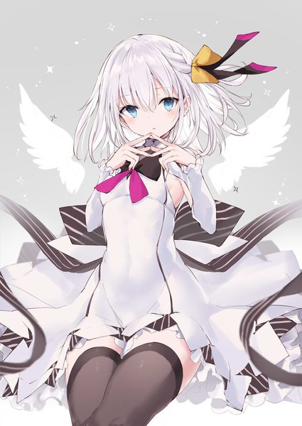 Anime picture 724x1023 with original nanananana single tall image looking at viewer blush fringe short hair blue eyes simple background hair between eyes sitting white hair braid (braids) long sleeves head tilt gradient background covered navel side braid white wings