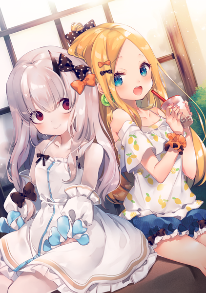 Anime picture 880x1252 with fate (series) fate/grand order abigail williams (fate) lavinia whateley (fate/grand order) ana (rznuscrf) long hair tall image looking at viewer blush fringe open mouth blue eyes blonde hair smile hair between eyes red eyes sitting bare shoulders multiple girls holding