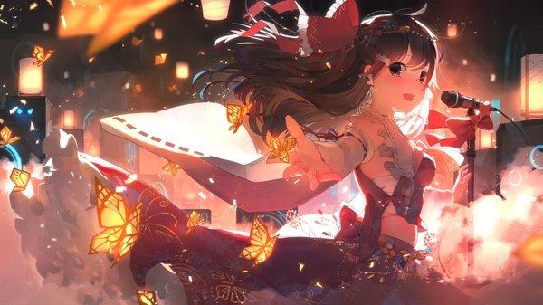 イラスト 3840x2160 と 東方 博麗霊夢 トマ斗 ソロ 長髪 カメラ目線 赤面 前髪 highres 開いた口 笑顔 茶色の髪 wide image 立つ 茶目 absurdres traditional clothes :d 和服 風