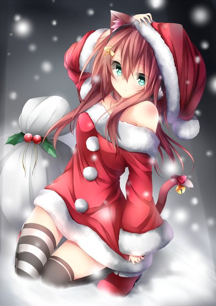 Anime picture 1000x1414 with original yonari phone neon chabaneko single long hair tall image bare shoulders green eyes animal ears red hair cat ears cat girl cat tail fur trim snowing christmas winter snow girl thighhighs