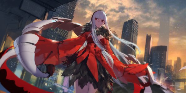 Anime-Bild 4252x2126 mit forever 7th capital swd3e2 single long hair fringe highres red eyes wide image standing looking away absurdres cloud (clouds) white hair blunt bangs wind dutch angle fur trim city evening sunset