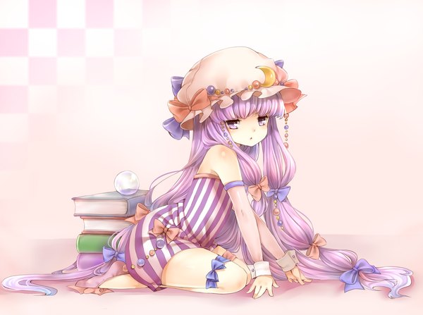 Anime picture 1432x1067 with touhou patchouli knowledge rojiko long hair simple background white background purple eyes bare shoulders purple hair loli striped crescent girl bow book (books) jewelry