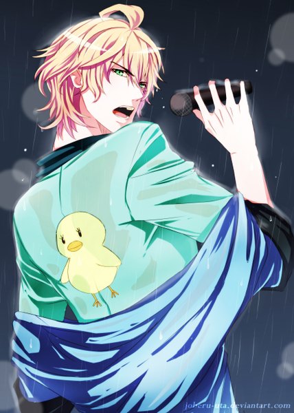 Anime picture 1800x2520 with uta no prince-sama a-1 pictures shinomiya natsuki joberu-uta tall image highres short hair open mouth blonde hair green eyes signed ahoge grey background text back rain animal print bird print boy microphone