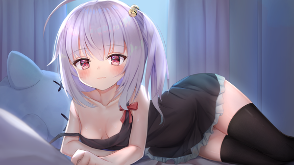 Anime picture 1536x864 with original toratora (nanahaba) single long hair looking at viewer blush fringe breasts light erotic smile hair between eyes red eyes wide image bare shoulders silver hair ahoge lying zettai ryouiki thighs one side up