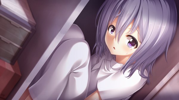 Anime picture 1280x720 with gleam garden no shoujo shirayuki (gleam garden no shoujo) char single looking at viewer blush short hair open mouth wide image purple eyes game cg silver hair girl pajamas
