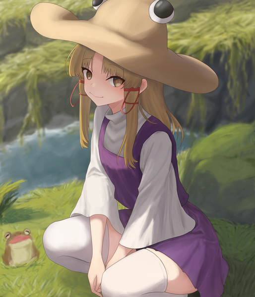 Anime picture 2400x2800 with touhou moriya suwako moriforest1040 single long hair tall image looking at viewer highres blonde hair smile yellow eyes outdoors squat girl thighhighs white thighhighs frog
