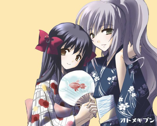 Anime picture 1280x1024 with strawberry panic madhouse hanazono shizuma minamoto chikaru long hair black hair simple background white background multiple girls white hair japanese clothes animal print fish print girl bow 2 girls hair bow fan