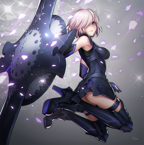 Anime picture 1000x1008 with fate (series) fate/grand order type-moon mash kyrielight masin0201 single tall image looking at viewer fringe short hair light erotic signed silver hair bent knee (knees) ass head tilt looking back hair over one eye grey background sparkle