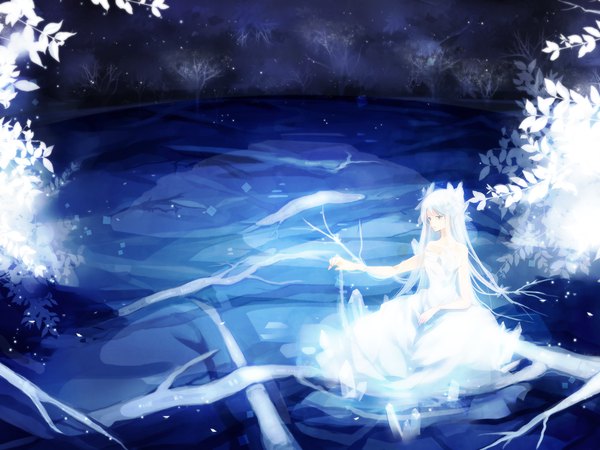 Anime picture 1000x750 with original yuukichi single long hair bare shoulders looking away white hair night winter blue background surreal girl dress hair ornament plant (plants) tree (trees) water white dress