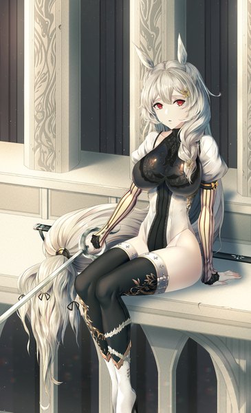 Anime-Bild 913x1500 mit houchi shoujo gongsun zan (houchi shoujo) limeblock single tall image looking at viewer fringe breasts light erotic hair between eyes red eyes large breasts sitting holding payot silver hair very long hair parted lips arm support puffy sleeves