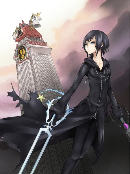 Anime picture 1093x1458 with kingdom hearts square enix xion (kingdom hearts) kyoeiki single tall image fringe short hair blue eyes black hair hair between eyes holding looking away sky cloud (clouds) outdoors long sleeves serious girl gloves