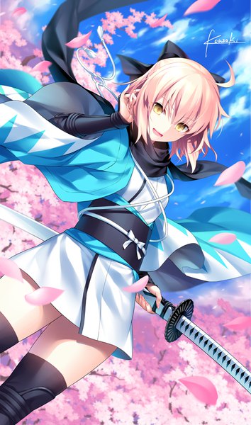 Anime picture 590x1000 with fate (series) fate/grand order koha-ace okita souji (fate) (all) okita souji (koha-ace) kousaki rui single tall image looking at viewer short hair open mouth smile holding signed yellow eyes pink hair sky cloud (clouds) ahoge traditional clothes