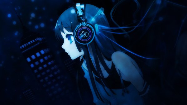 Anime picture 1920x1080 with k-on! kyoto animation akiyama mio itou noiji single long hair fringe highres blue eyes black hair wide image bare shoulders looking away upper body profile off shoulder dark background girl detached sleeves headphones