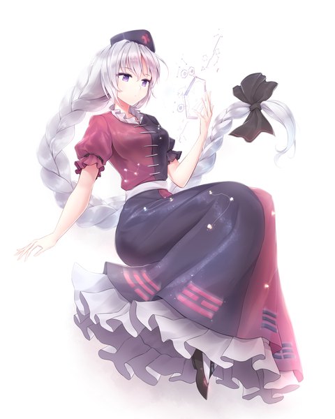 Anime-Bild 900x1125 mit touhou yagokoro eirin minust single tall image fringe simple background hair between eyes white background sitting purple eyes holding looking away silver hair full body braid (braids) very long hair short sleeves puffy sleeves single braid