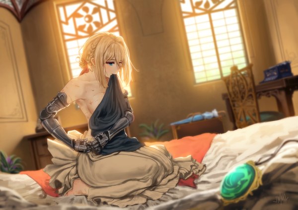 Anime-Bild 2829x2000 mit violet evergarden kyoto animation violet evergarden (character) justin leyva (steamy tomato) single blush fringe highres short hair breasts blue eyes light erotic blonde hair hair between eyes sitting bare shoulders holding signed payot looking away