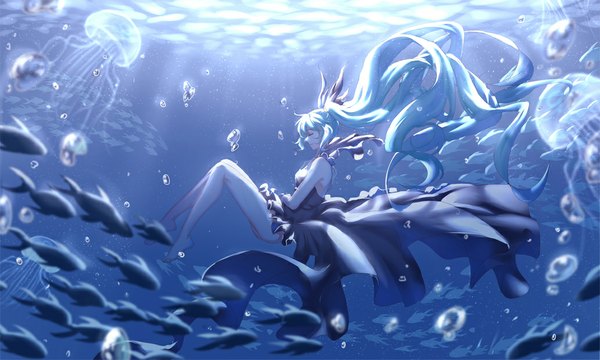 Anime picture 1033x620 with vocaloid shinkai shoujo (vocaloid) hatsune miku mitsuki hana fringe breasts smile wide image twintails bare shoulders eyes closed very long hair profile barefoot aqua hair bare legs no shoes underwater knees touching girl