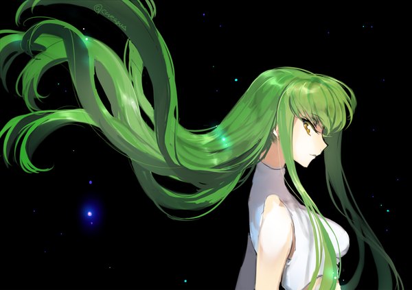 Anime picture 900x635 with code geass sunrise (studio) c.c. creayus single looking at viewer fringe breasts bare shoulders yellow eyes upper body very long hair profile green hair wind night night sky sleeveless girl star (stars)
