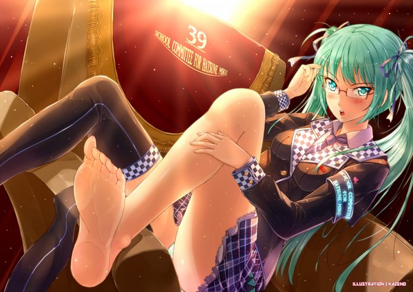 イラスト 2046x1446 と ボーカロイド 初音ミク 風乃 長髪 赤面 highres 開いた口 青い目 ツインテール 裸足 aqua hair パンチラ legs pantyshot sitting 女の子 ストッキング スカート 下着 パンティー リボン