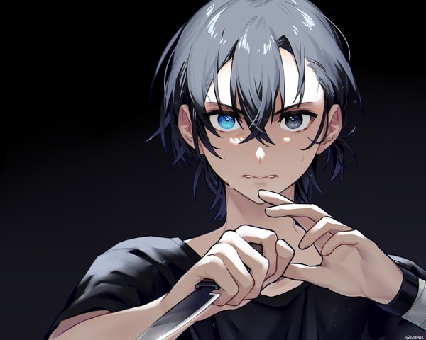 Anime picture 2250x1800 with summertime render ajiro shinpei anchun (quail0503) single looking at viewer fringe highres short hair black hair simple background hair between eyes upper body sweat heterochromia black background clenched teeth boy knife