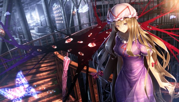 Anime picture 1579x900 with touhou yakumo yukari ryosios single long hair looking at viewer blush blonde hair smile wide image purple eyes closed umbrella girl dress bow hair bow insect butterfly umbrella bonnet