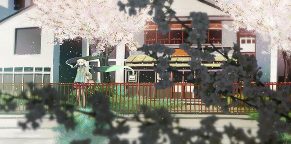 Anime picture 2000x995 with vocaloid hatsune miku chris (pixiv) single highres wide image twintails very long hair aqua eyes aqua hair cherry blossoms girl dress flower (flowers) plant (plants) petals tree (trees) building (buildings) bag house