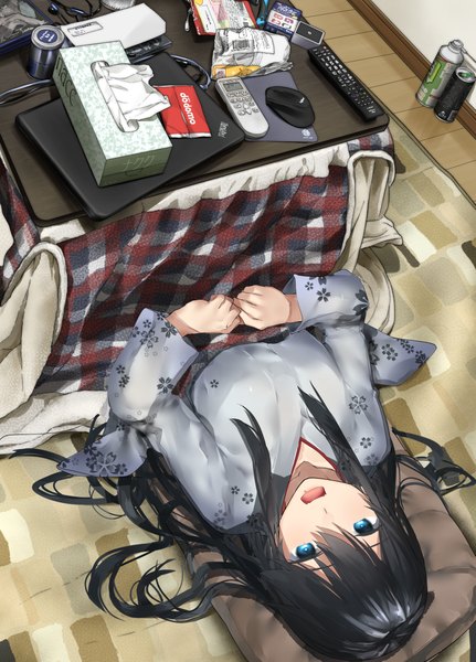 Anime picture 1587x2207 with original araido kagiri single long hair tall image looking at viewer fringe open mouth blue eyes black hair hair between eyes indoors lying long sleeves from above on back fang (fangs) floral print messy room under the table