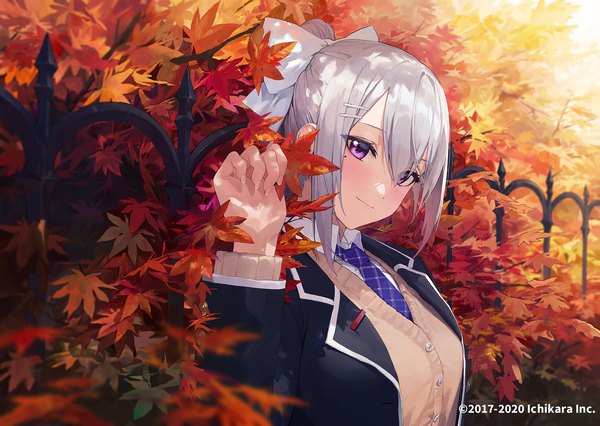 Anime picture 2000x1419 with virtual youtuber nijisanji higuchi kaede modare single long hair looking at viewer blush fringe highres breasts smile hair between eyes standing payot silver hair upper body outdoors ponytail long sleeves