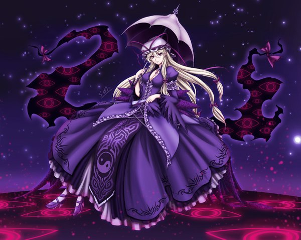 Anime picture 1421x1133 with touhou yakumo yukari skyspace (artist) single long hair looking at viewer blonde hair purple eyes girl dress bow hair bow umbrella bonnet fan