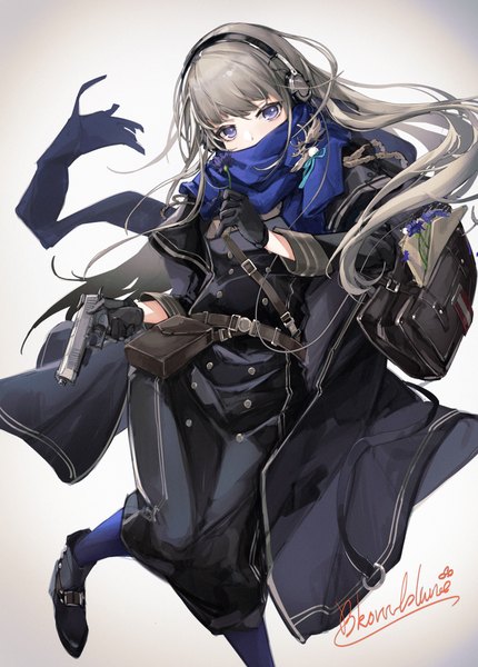 Anime-Bild 2913x4067 mit reverse:1999 bkornblume xun li eins single long hair tall image looking at viewer highres simple background purple eyes grey hair character names covered mouth double buttons girl gloves weapon black gloves headphones scarf