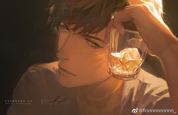 Anime picture 1200x775 with original finnnnnnnnnn single fringe short hair brown hair holding signed looking away arm up grey eyes close-up face boy t-shirt alcohol glass ice whiskey