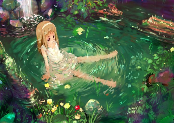 Anime picture 2560x1805 with kusaka souji long hair highres blonde hair red eyes loli water hairband