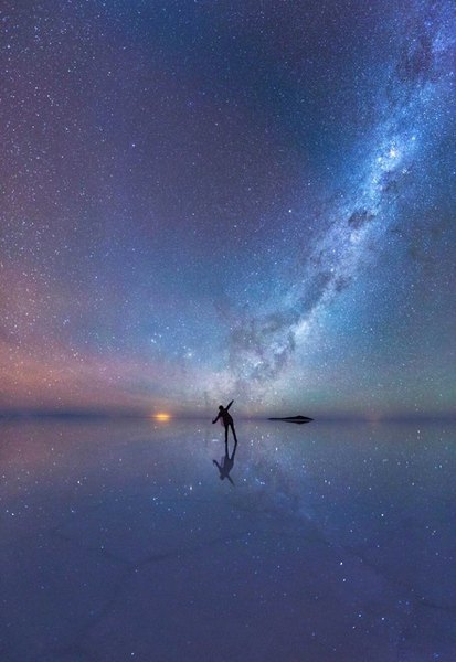 Anime picture 661x960 with original ytcrs single tall image standing outdoors leaning reflection spread arms horizon landscape scenic milky way ambiguous gender star (stars) ice island