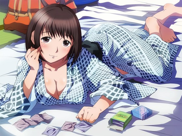 Anime picture 1024x768 with love plus anegasaki nene same blush short hair light erotic black hair traditional clothes japanese clothes barefoot black eyes girl yukata condom